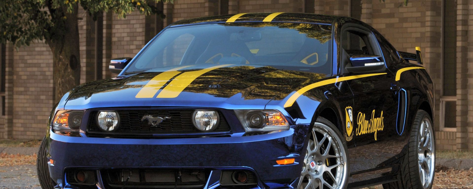 Anteprima Ford Mustang Blue Angels Motorbox