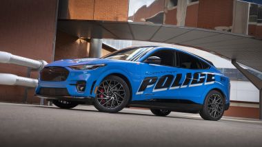 Ford Mustang Mach-e veste la divisa della Michigan State Police