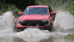Ford Ranger Raptor, prova in offroad (e prezzi) del super pickup