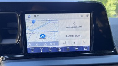 Ford Tourneo Courier Active: il display dell'infotainment da 8'' è piccolo ma facile da usare