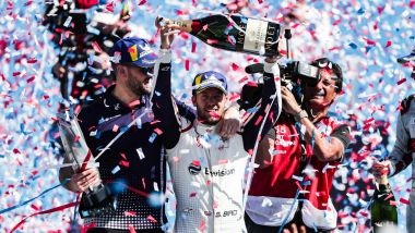 Formula E 2018-2019, Sam Bird festeggia la vittoria nell'ePrix di Santiago della passata stagione