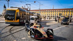 Formula E, Da Costa sfila per le strade di Lisbona