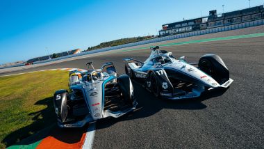 Formula E 2022, Test Valencia: le due Mercedes di Nyck De Vries e Stoffel Vandoorne