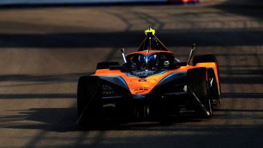 Formula E 2023: la McLaren in pista