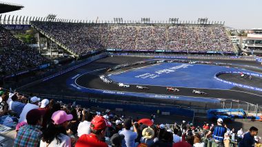 Formula E, ePrix di Città del Messico 2019: le auto nella zona dello stadio
