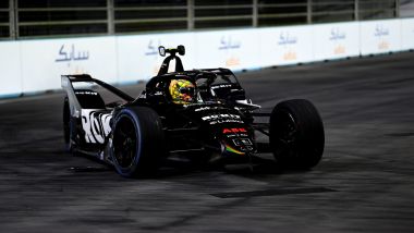 Formula E ePrix Londra 2022: Edoardo Mortara (Venturi Racing) con l'auto danneggiata