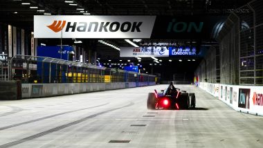 Formula E ePrix Londra 2023: la GenBeta di Jake Hughes entra nel Guinness World Record per la più alta velocità indoor