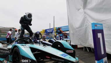 Formula E ePrix New York 2021, Brooklyn: Sam Bird (Jaguar Racing) festeggia dopo il traguardo