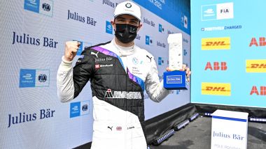 Formula E ePrix Valencia 2021: Jake Dennis (Bmw i Andretti Motorsport) esulta per la pole position