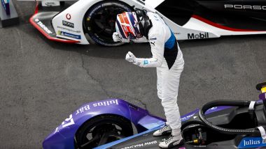 Formula E ePrix Valencia 2021: Jake Dennis (Bmw i Andretti Motorsport) esulta per la vittoria