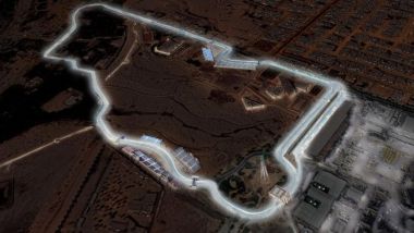 Formula E, la vista aerea del circuito di Ad Diriyah illuminato a giorno dai fari led