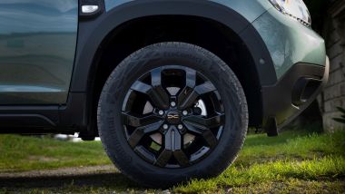 Gamma Extreme di Dacia: Duster, i cerchi in lega da 17'' color nero