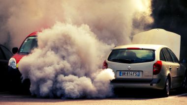Gas di scarico delle auto: gli effetti di 10 anni di lotta alle emissioni