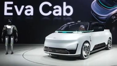 Geely EVA Cab: svelato al Salone dell'auto di Pechino il concept di robotaxi a guida autonoma