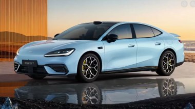 Geely Galaxy TT: la nuova berlina elettrica debutta in Cina