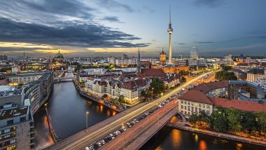 Germania, il dibattito sulla transizione elettrica si accende