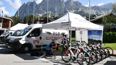 Giro-e, le e-bike Parkpre E-K99 del team Fly Citroën