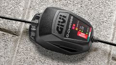 Givi S510 D-Charge, mantenitore di carica per moto: prezzo e scheda tecnica