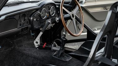 Gli interni della Aston Martin DB5