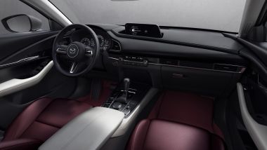 Gli interni di Mazda CX-30 2021 100th Anniversary