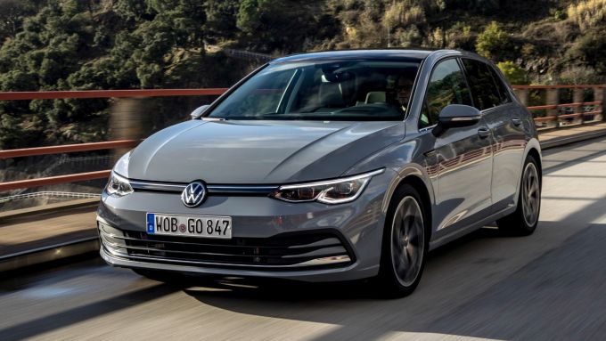 VW Golf 8 2021 novità motori diesel e benzina mild hybrid