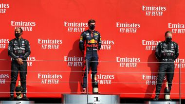 GP 70° Anniversario, il podio di Silverstone: Verstappen (Red Bull), Hamilton e Bottas (Mercedes)