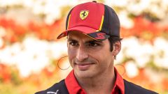Ferrari, Carlos Sainz: "Stiamo spingendo a tutta per centrare l'obiettivo mondiale"