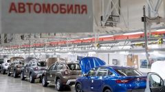 Guerra in Ucraina, Renault chiude le fabbriche in Russia
