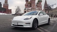 Guerra, Twitter chiede a Musk di spegnere le Tesla in Russia