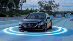Guida autonoma: Mercedes Drive Pilot si prende le responsabilità