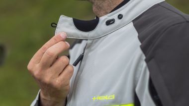 Held Renegade 2: l'anellino elasticizzato per bloccare il colletto aperto