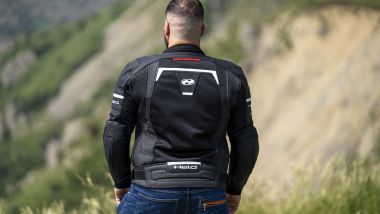 Held Torver Air, ampie pannellature retate anche nella parte posteriore