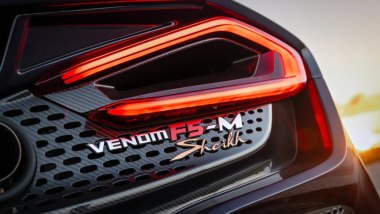 Hennessey Venom F5-M: il cognome della famiglia di collezionisti applicato sulla coda