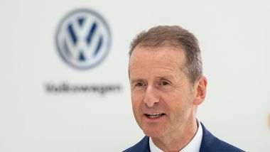 Herbert Diess, CEO di Volkswagen, preoccupato per l'arrivo di Tesla in Germania