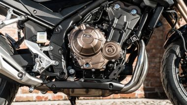 Honda CB500F 2022: il motore bicilindrico da 471 cc