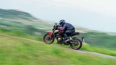 Honda CB650R 2021: in carena