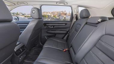 Honda CR-V e:HEV: divanetto posteriore