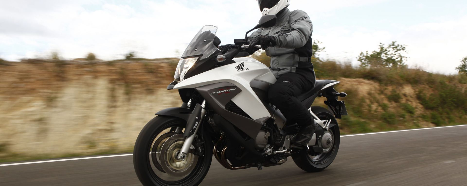 Prova Honda Crossrunner Motorbox