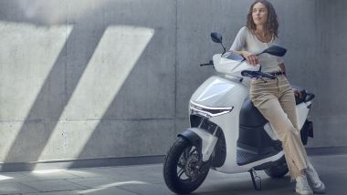 Honda CUV e: a EICMA 2024 debutta lo scooter elettrico con motore da 6 kW