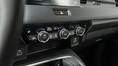 Honda HR-V e:HEV, i comandi del climatizzatore