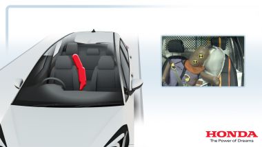 Honda Jazz e:HEV 2021: l'airbag centrale