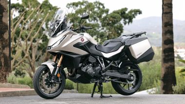 Honda NT1100 2025 - Tre quarti anteriore