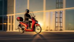 Honda SH350i 2021: motore, prestazioni, caratteristiche