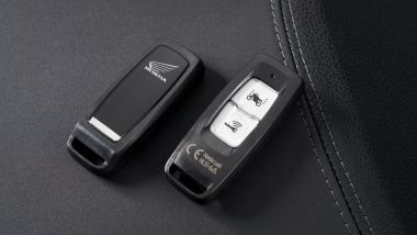 Honda SH350i 2021, il telecomando del sistema keyless Smart Key