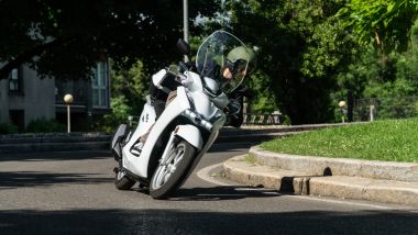 Honda SH350i è lo scooter più venduto a Marzo