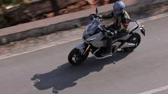 Honda X-ADV 2025, la prova: pregi, difetti e prezzo