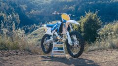 Husqvarna enduro e cross Heritage 2025: foto, prezzi