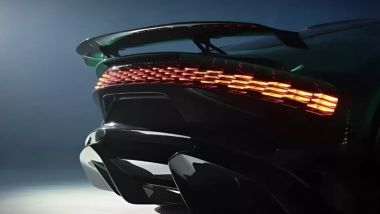 Hypercar Dreame: il posteriore si discosta dalla Bugatti Brouillard grazie a fari e ala fissa