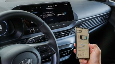 Hyundai Bayon Hybrid 48V, l'app Bluelink mi mostra lo stato dell'auto