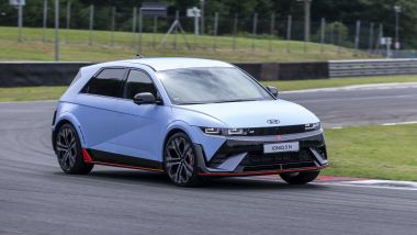 Hyundai Ioniq 6 N: la prima berlina EV sportiva Ioniq 5 N